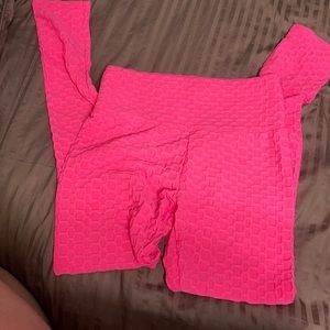 Scrunch butt Amazon leggings